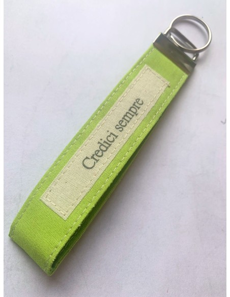 Portachiavi artigianale "Credici sempre" - Esclusivo accessorio ispirazionale verde