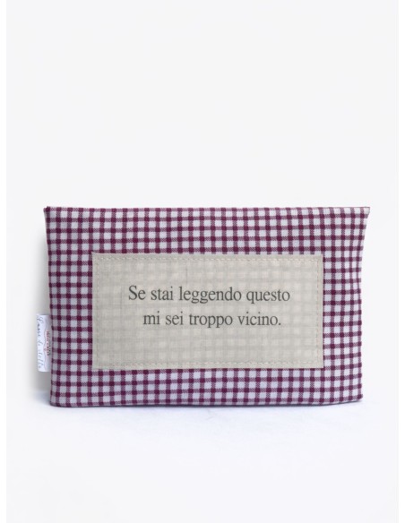 Pochette artigianale - Se stai leggendo questo mi sei troppo vicino - viola