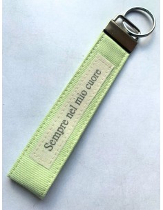 Portachiavi artigianale "sempre nel mio cuore" - Esclusivo accessorio in stoffa verde