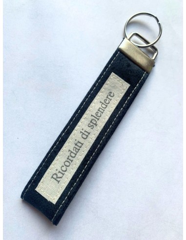 Portachiavi artigianale "Ricordati di splendere" - Esclusivo accessorio ispirazionale nero