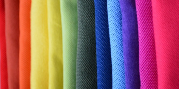 Il potere dei colori negli oggetti quotidiani