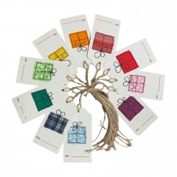 Set di 10 etichette bianche con pacchetti arcobaleno